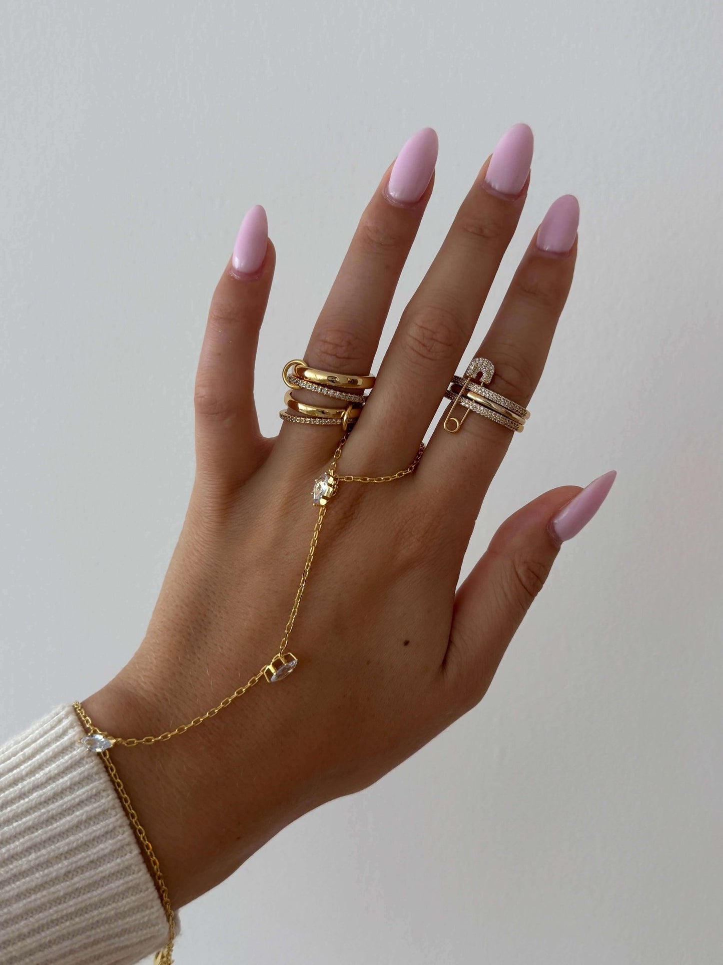 ZEYA - Monica Pinned Sparkle Band Ring